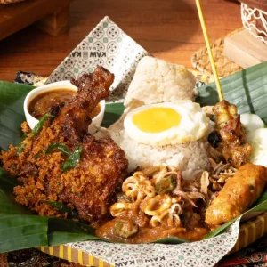 Nasi Lemak Ayam Goreng Berempah with Asam Pedas Tomyam Sotong